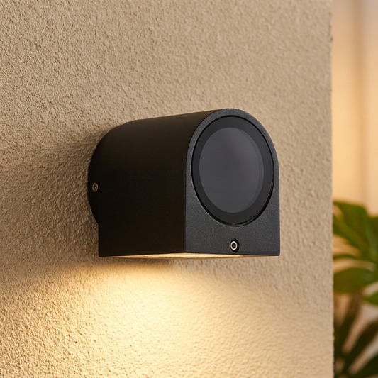 Modern Waterproof Wall Light by Ombraly - waterproof wall light for patios and stairways